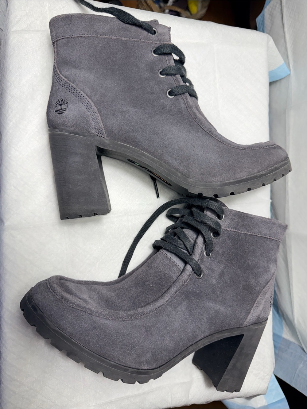 Timberland Women's Lace-Up Suede Ankle Boots in Dark Gray